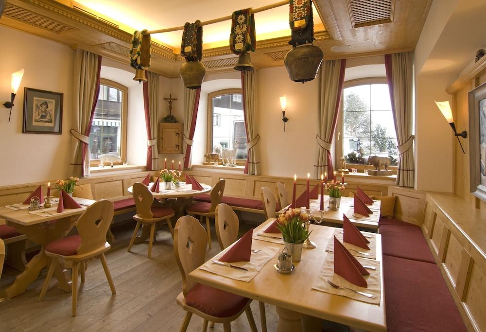 Hotel Braeuwirt Kirchberg in Tirol Bagian luar foto